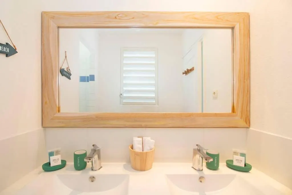 Aquamarine, 2 Bedroom Beach House And Private Pool, Orient Beach! Orient Bay Feriehus