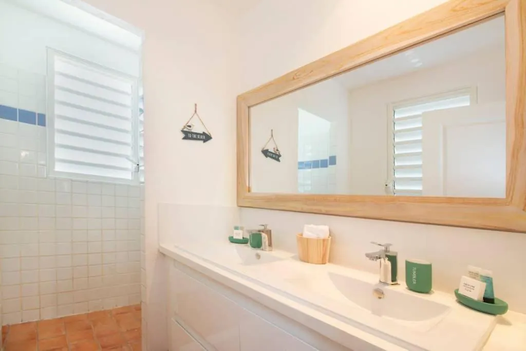 Aquamarine, 2 Bedroom Beach House And Private Pool, Orient Beach! Orient Bay