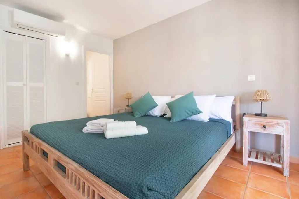 Feriehus Aquamarine, 2 Bedroom Beach House And Private Pool, Orient Beach! Orient Bay